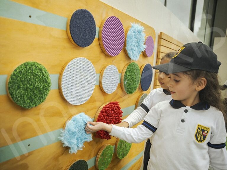 INNOVAXIS img patiointeractivo 01 min Innovación en recursos educativos escolares y preescolares